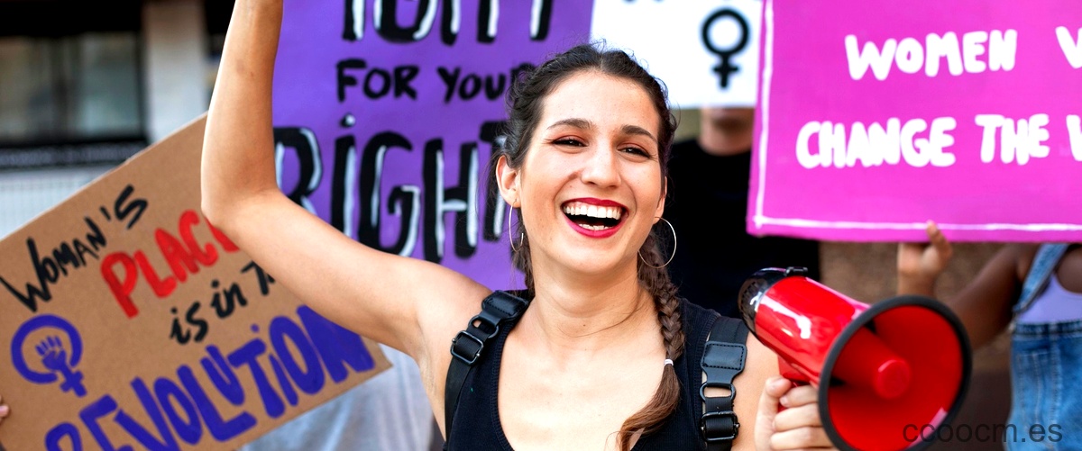 Carteles feministas: un recorrido por la historia de la lucha por los derechos de las mujeres