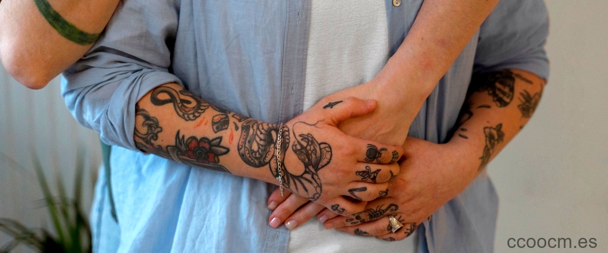 ¿Cuánto dura un tatuaje de línea fina?